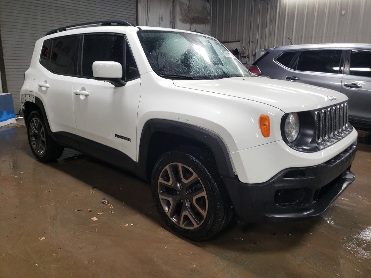 2017 JEEP RENEGADE L - Image 4