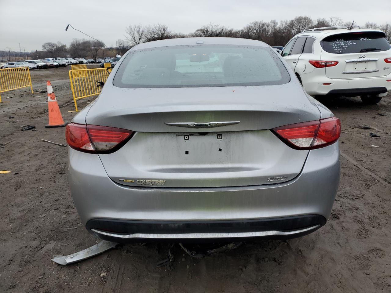 2015 CHRYSLER 200 - Image 6