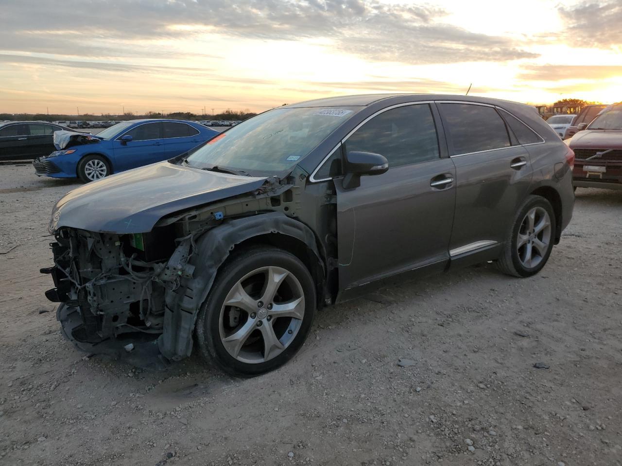 2014 TOYOTA VENZA LE