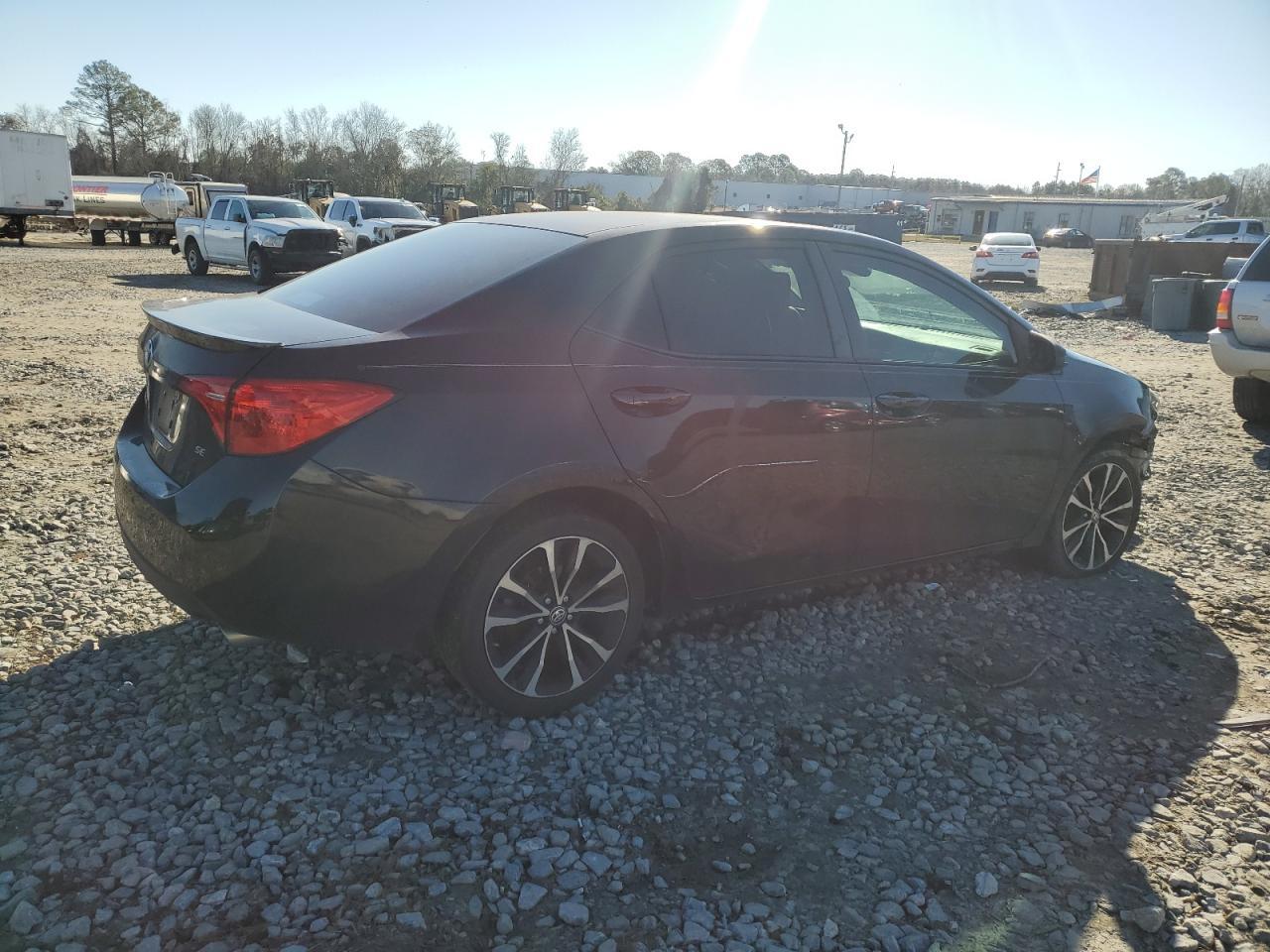 2018 TOYOTA COROLLA L - Image 3