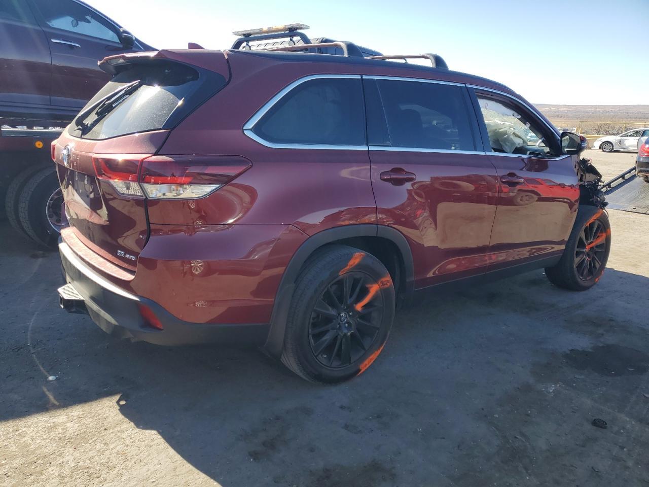 2019 TOYOTA HIGHLANDER - Фото 3