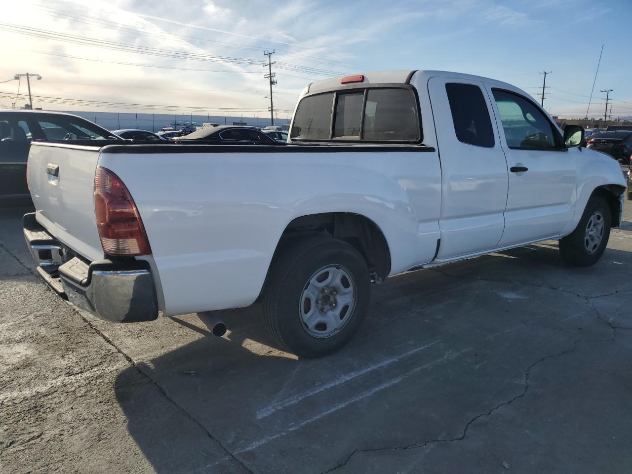 2013 TOYOTA TACOMA DOU - Фото 3