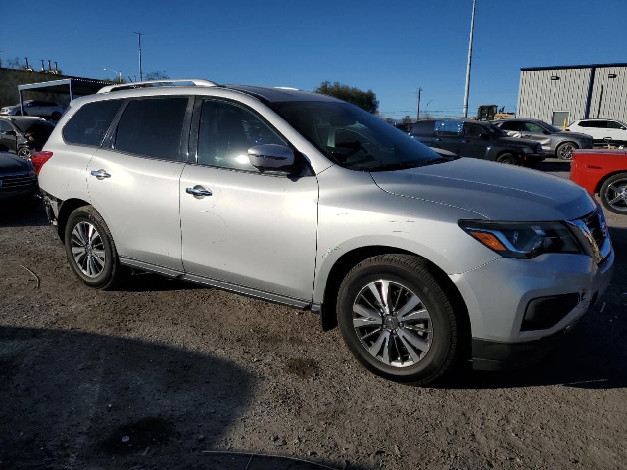 2017 NISSAN PATHFINDER - Image 4