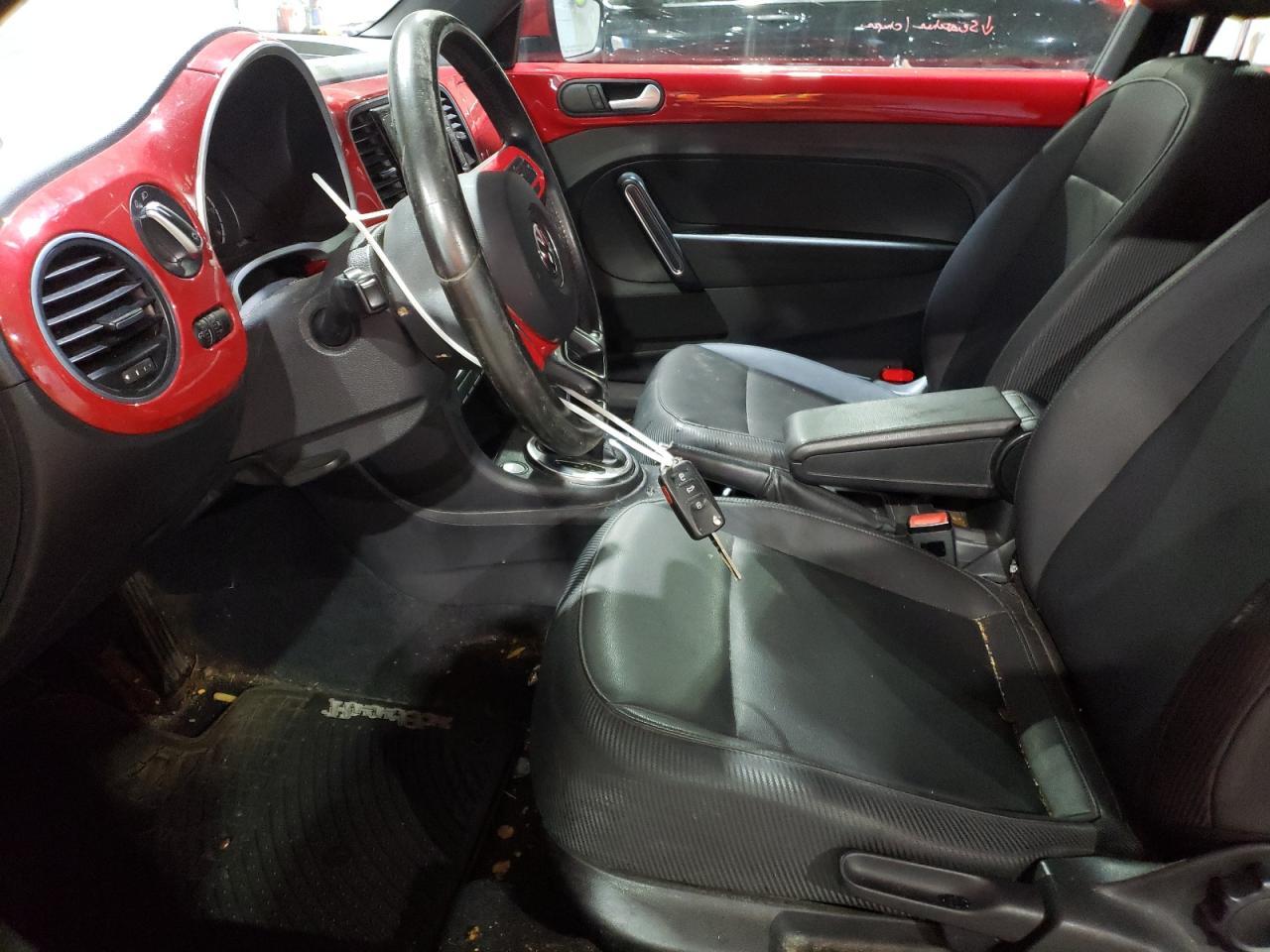 2015 VOLKSWAGEN BEETLE 1.8 - Фото 7