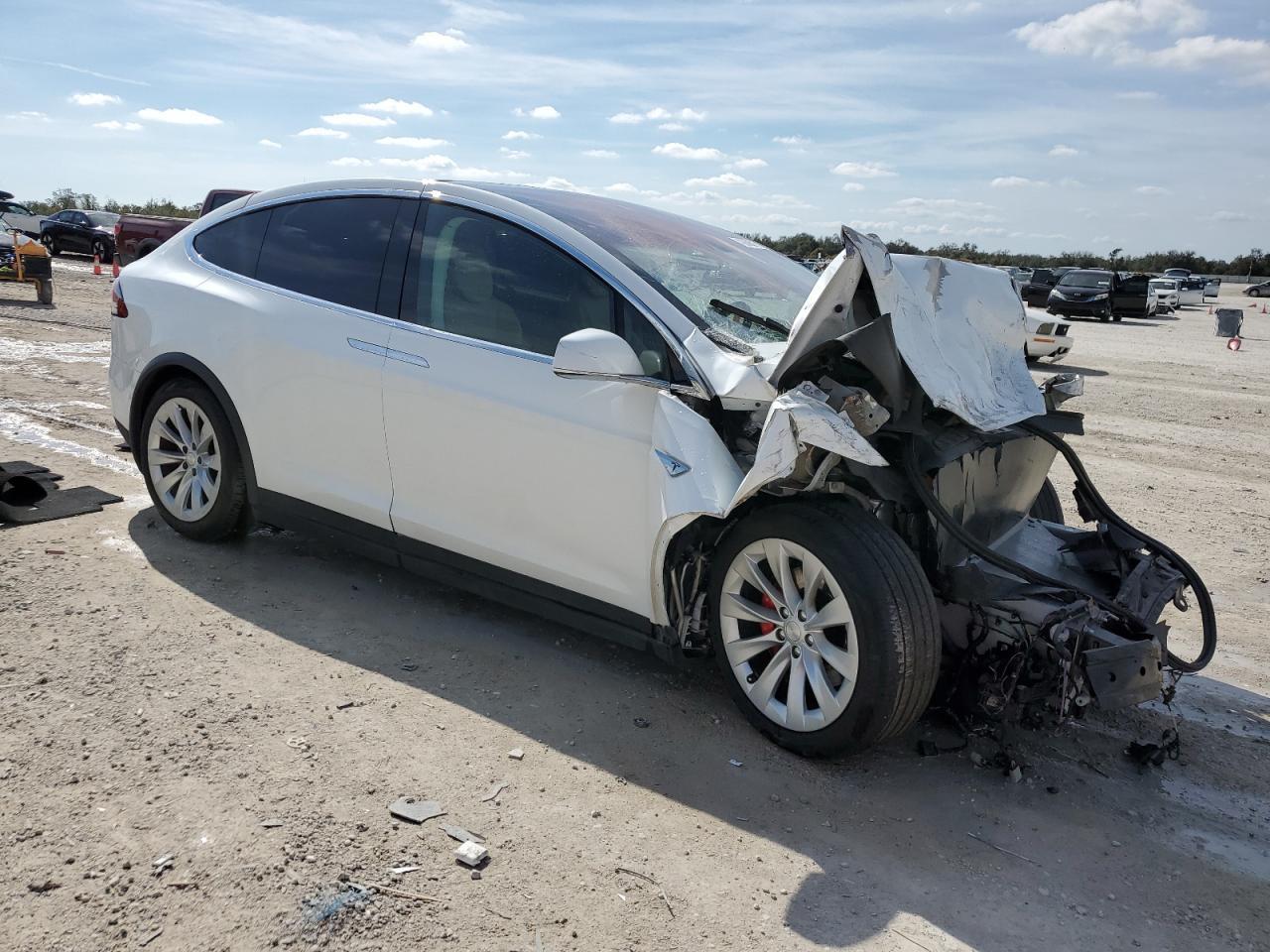 2016 TESLA MODEL X - Image 4