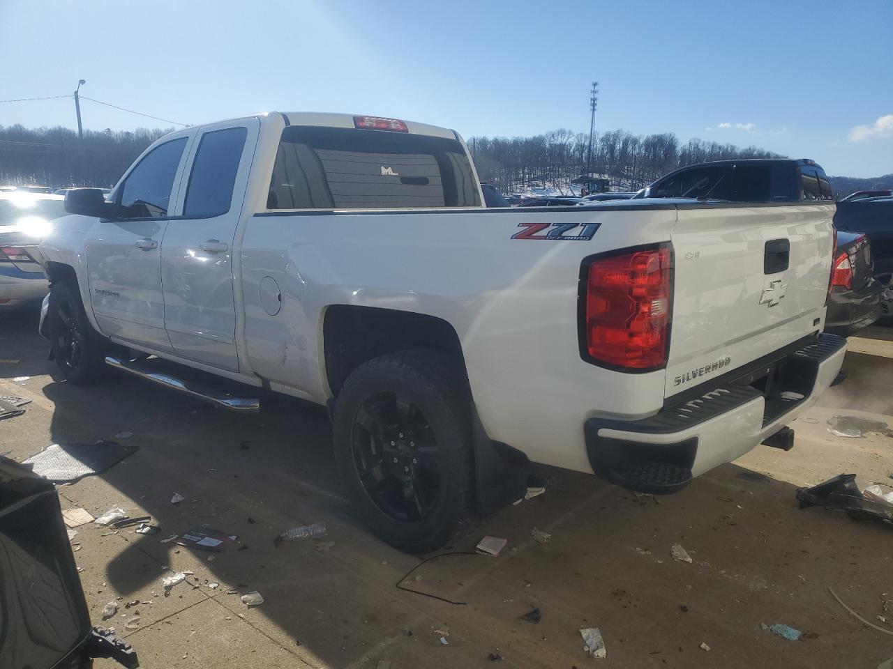 2018 CHEVROLET SILVERADO - Фото 2