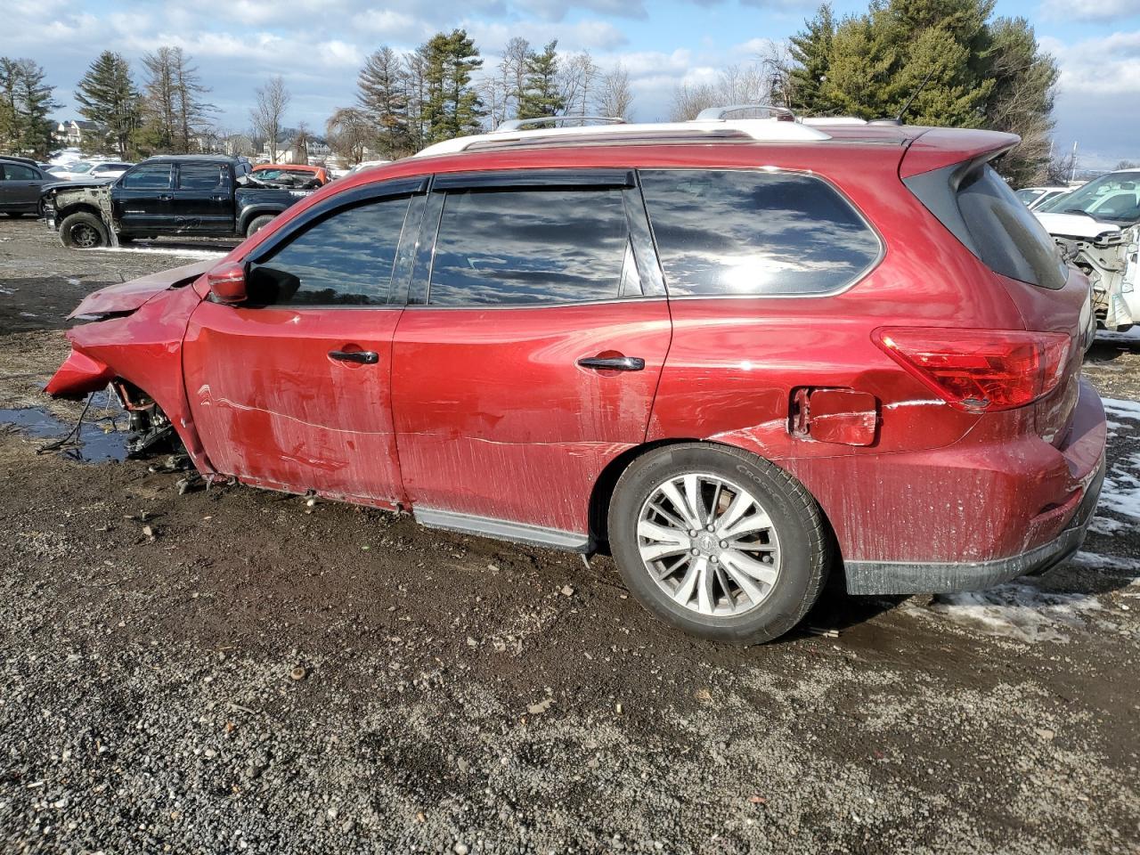 2018 NISSAN PATHFINDER - Фото 2