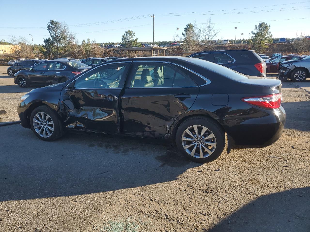 2017 TOYOTA CAMRY LE - Фото 2