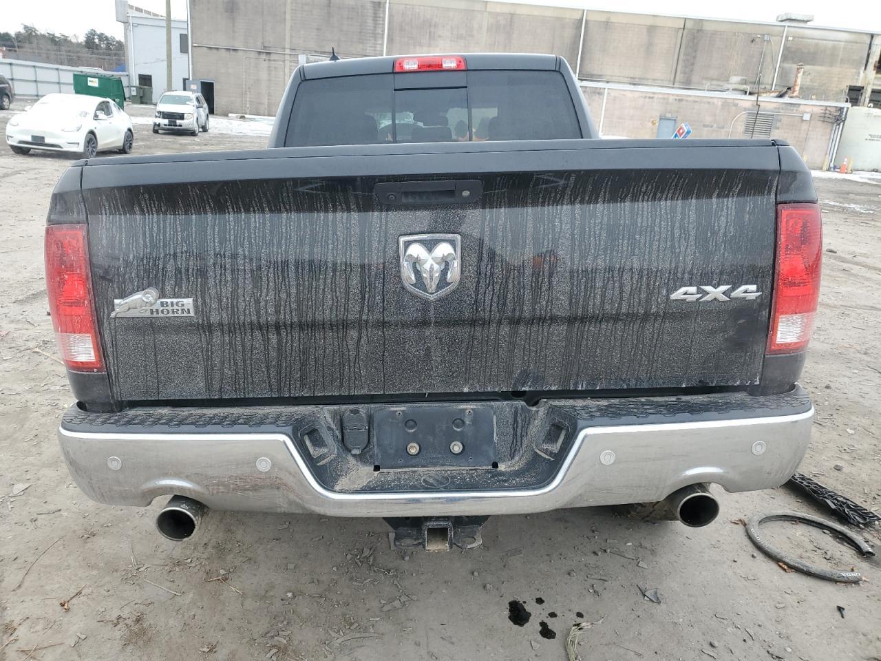 2017 RAM 1500 SLT - Image 6