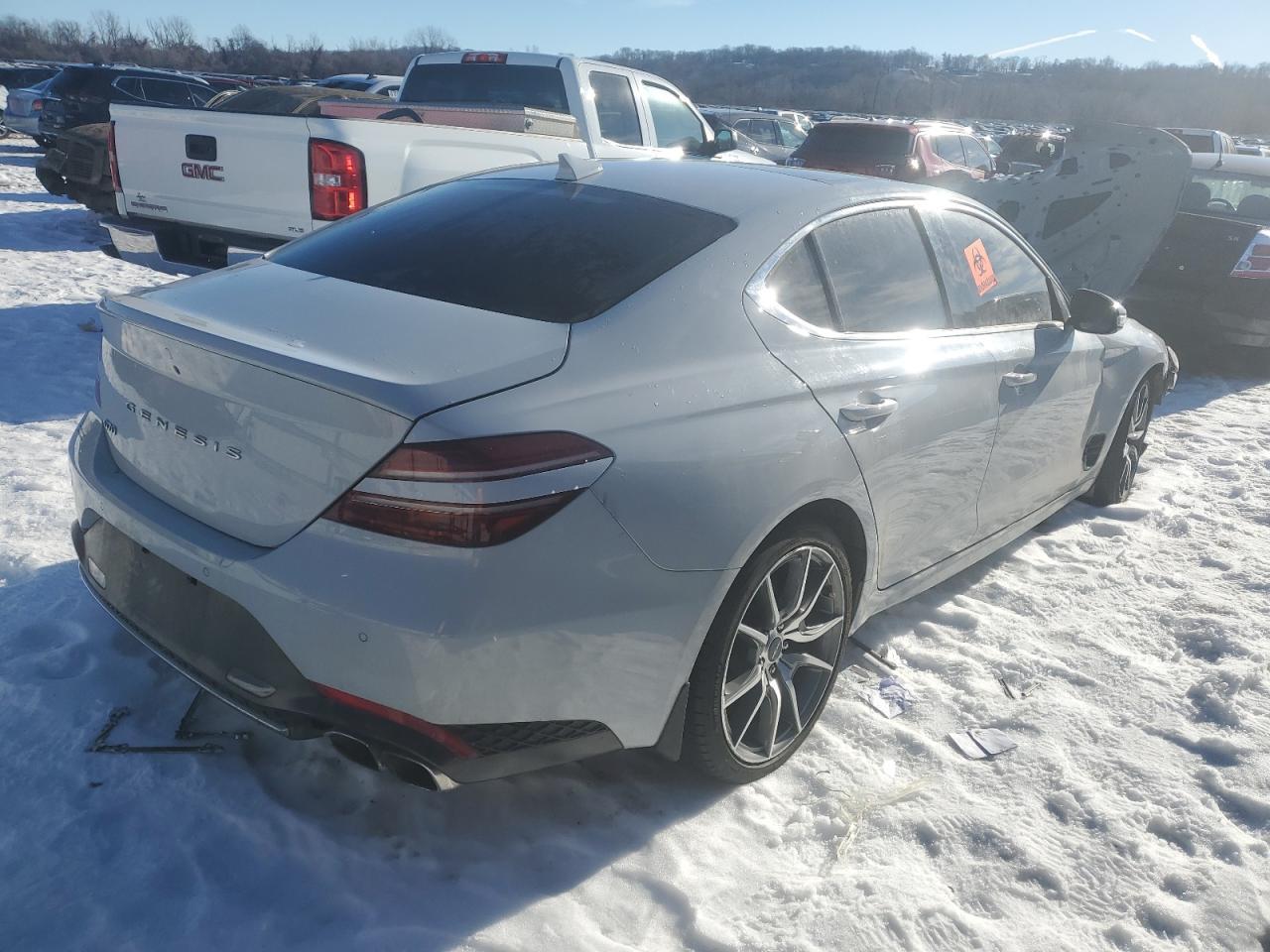 2022 GENESIS G70 BASE - Фото 3