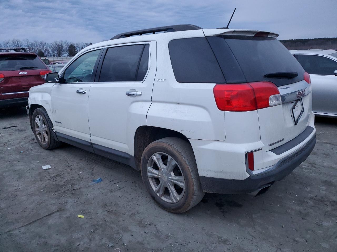 2016 GMC TERRAIN SL - Image 2
