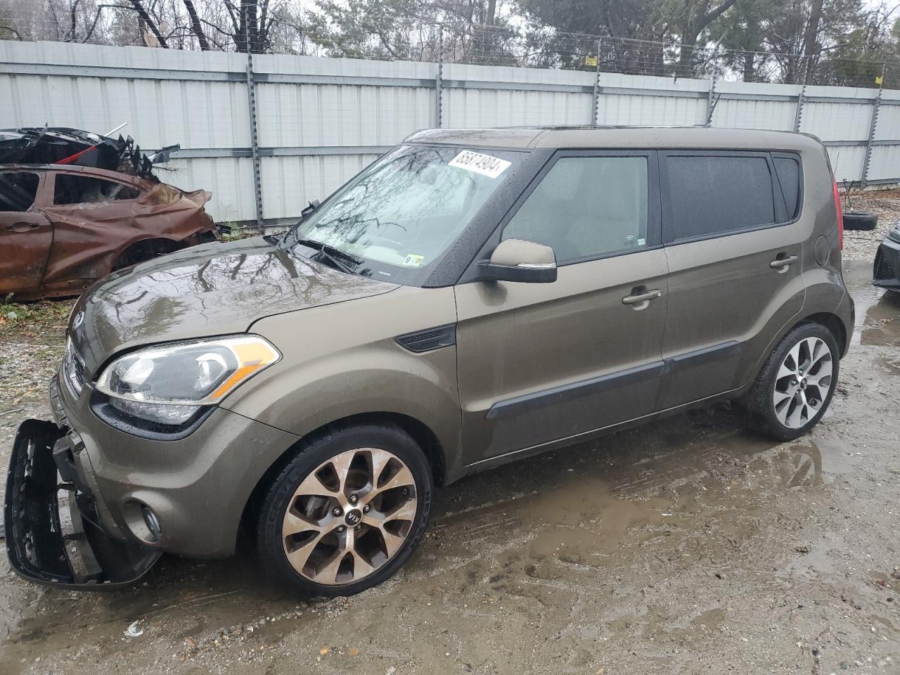 2013 KIA SOUL +