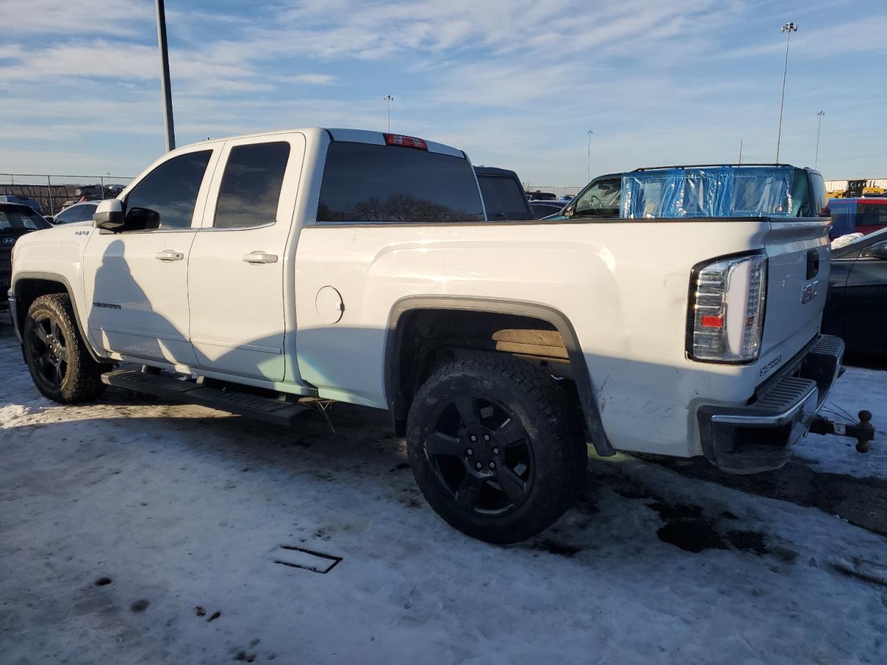 2018 GMC SIERRA K15 - Фото 2