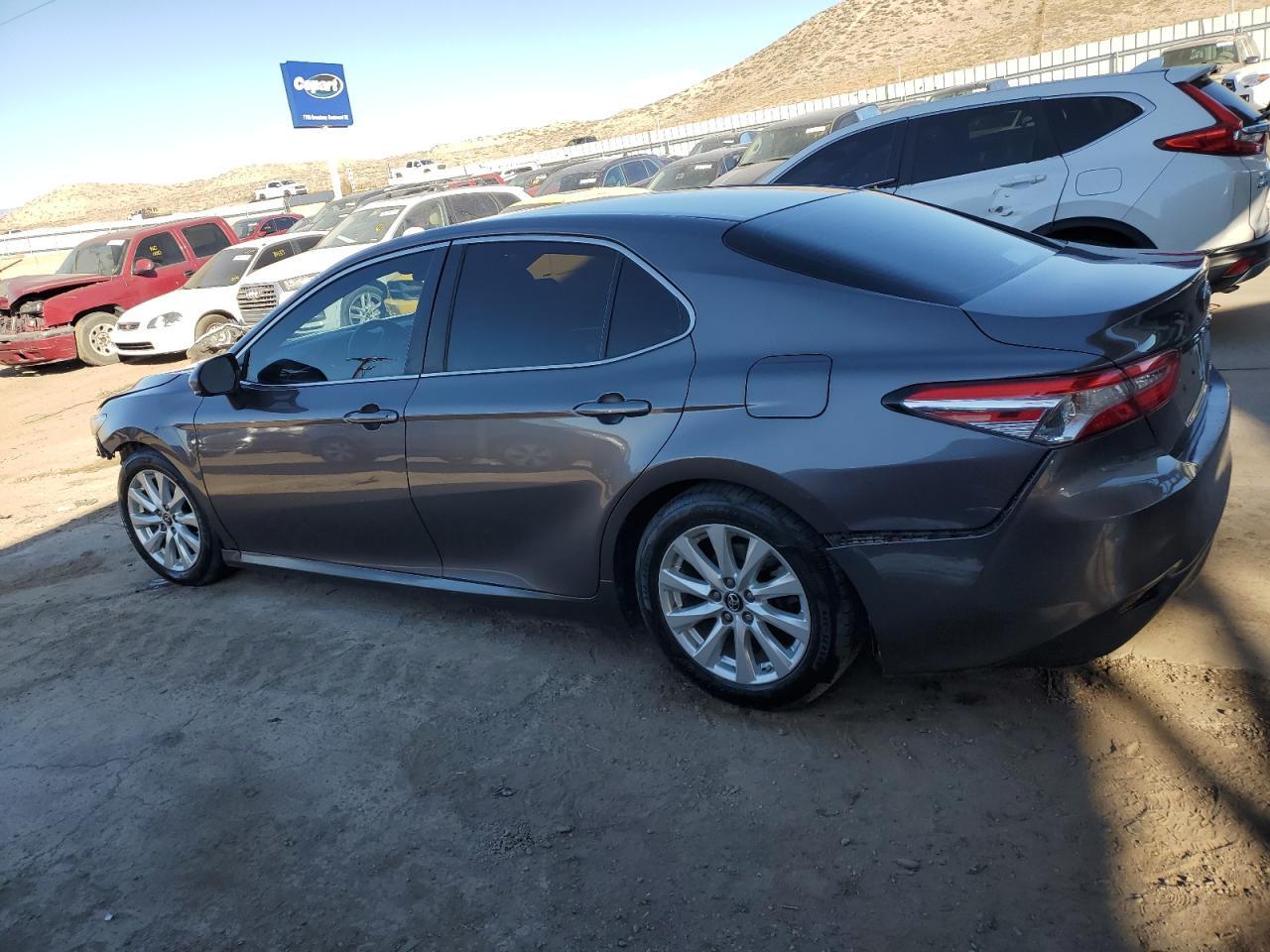 2018 TOYOTA CAMRY L - Фото 2
