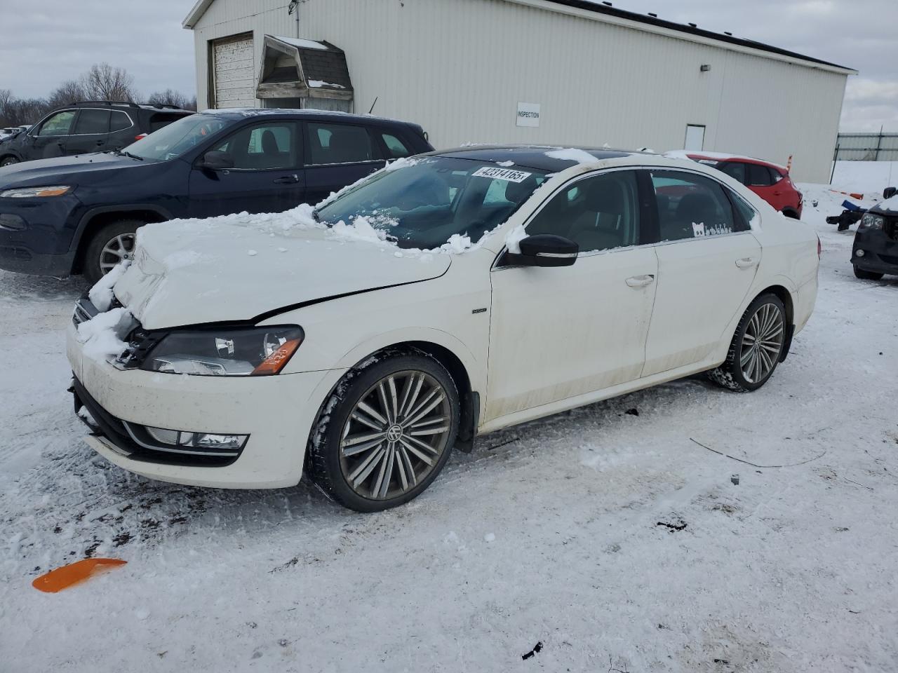 2015 VOLKSWAGEN PASSAT SE car image