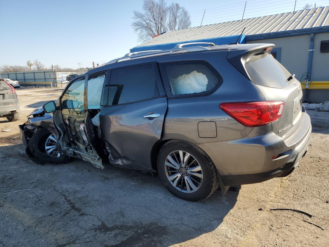 2018 NISSAN PATHFINDER - Image 2