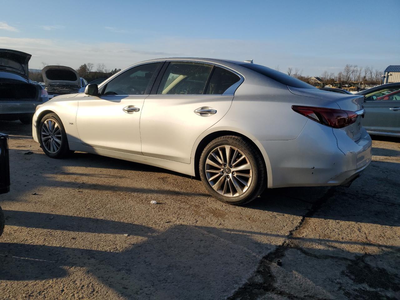 2018 INFINITI Q50 LUXE - Image 2