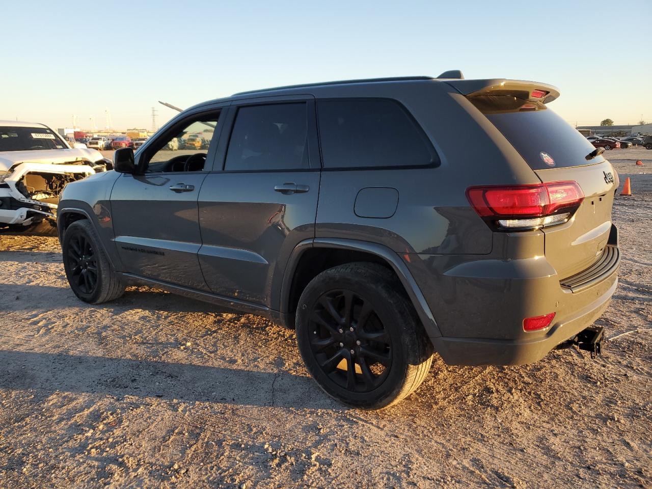 2020 JEEP GRAND CHER - Image 2