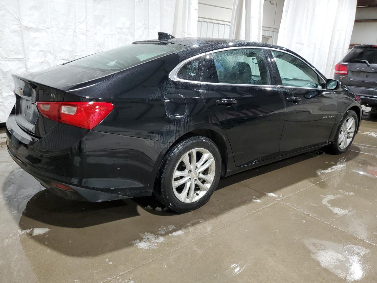 2017 CHEVROLET MALIBU LT - Image 3