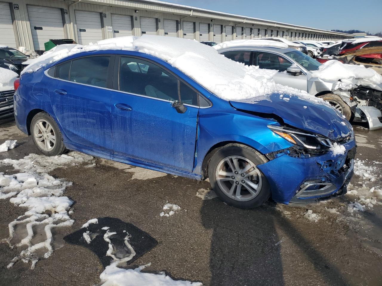 2017 CHEVROLET CRUZE LT - Image 4