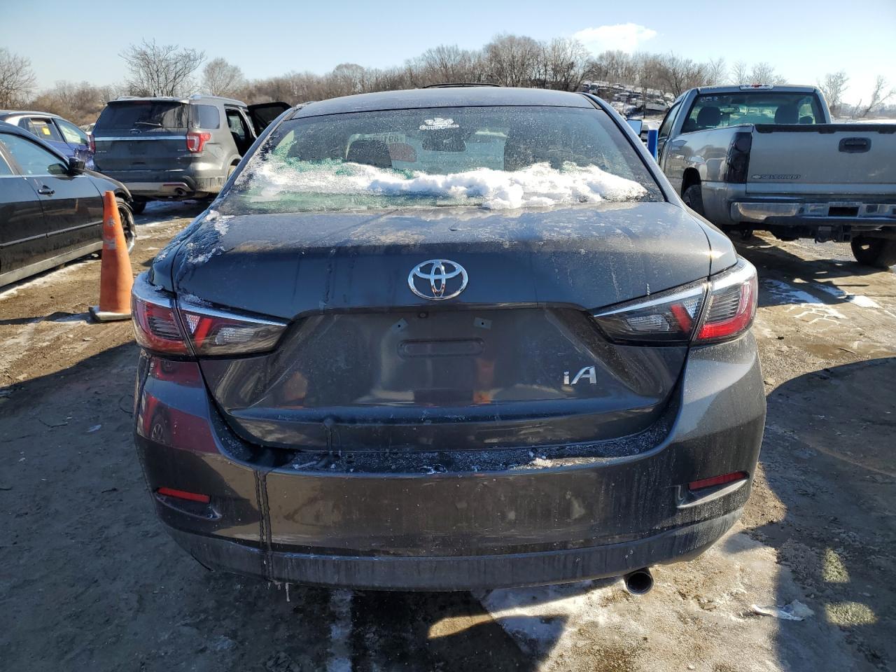 2017 TOYOTA YARIS IA - Фото 6