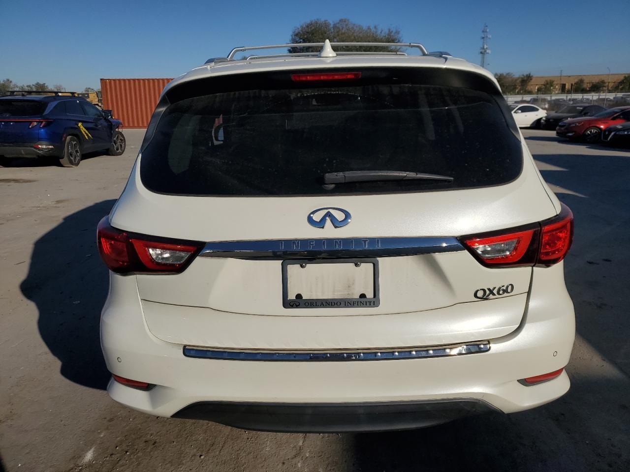 2017 INFINITI QX60 - Фото 6