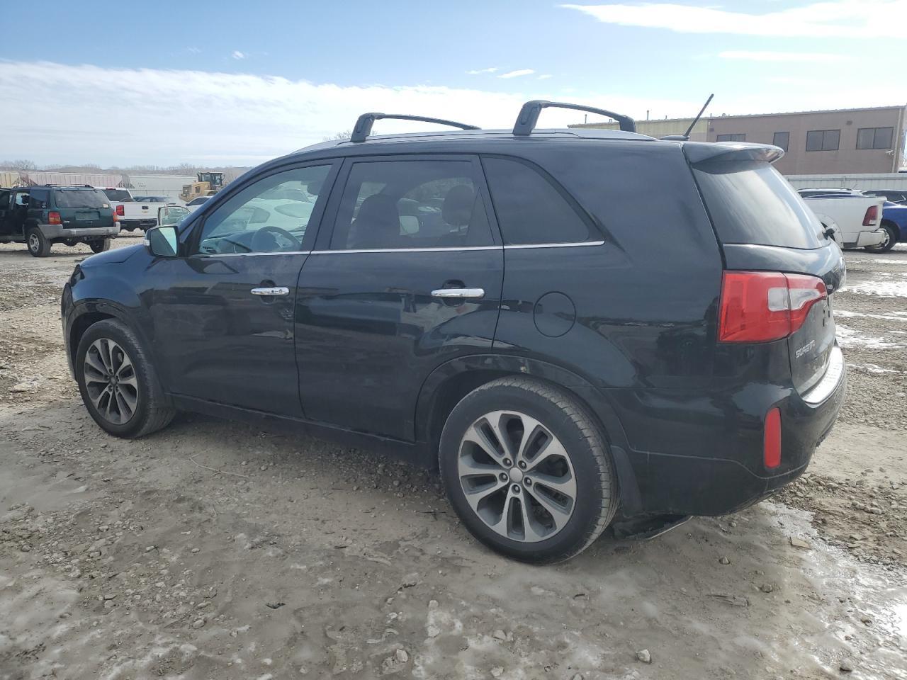 2015 KIA SORENTO SX - Image 2