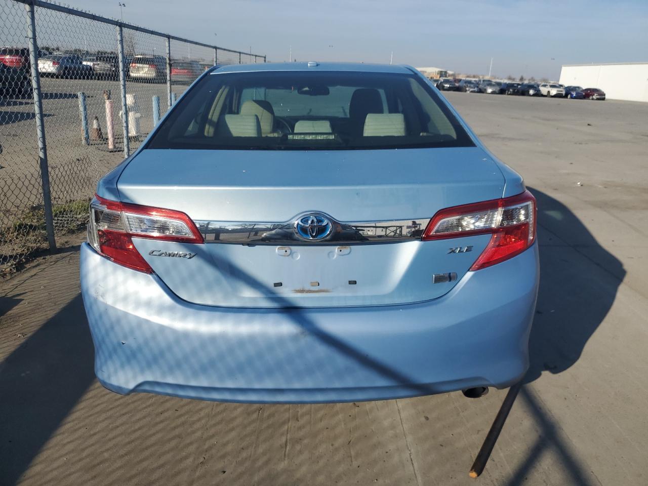 2012 TOYOTA CAMRY HYBR - Фото 6