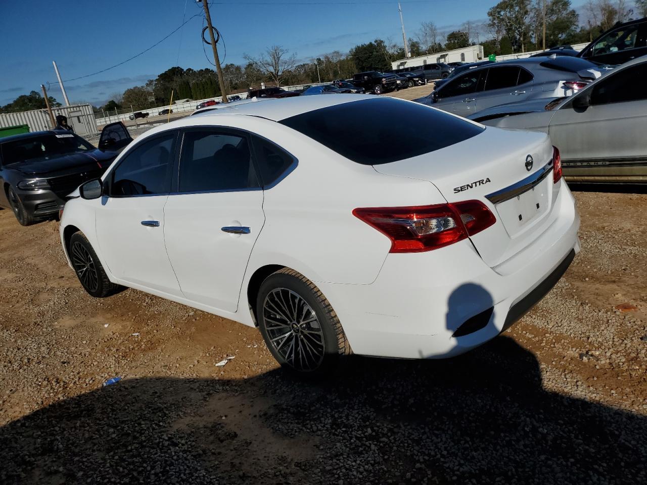 2018 NISSAN SENTRA S - Фото 2