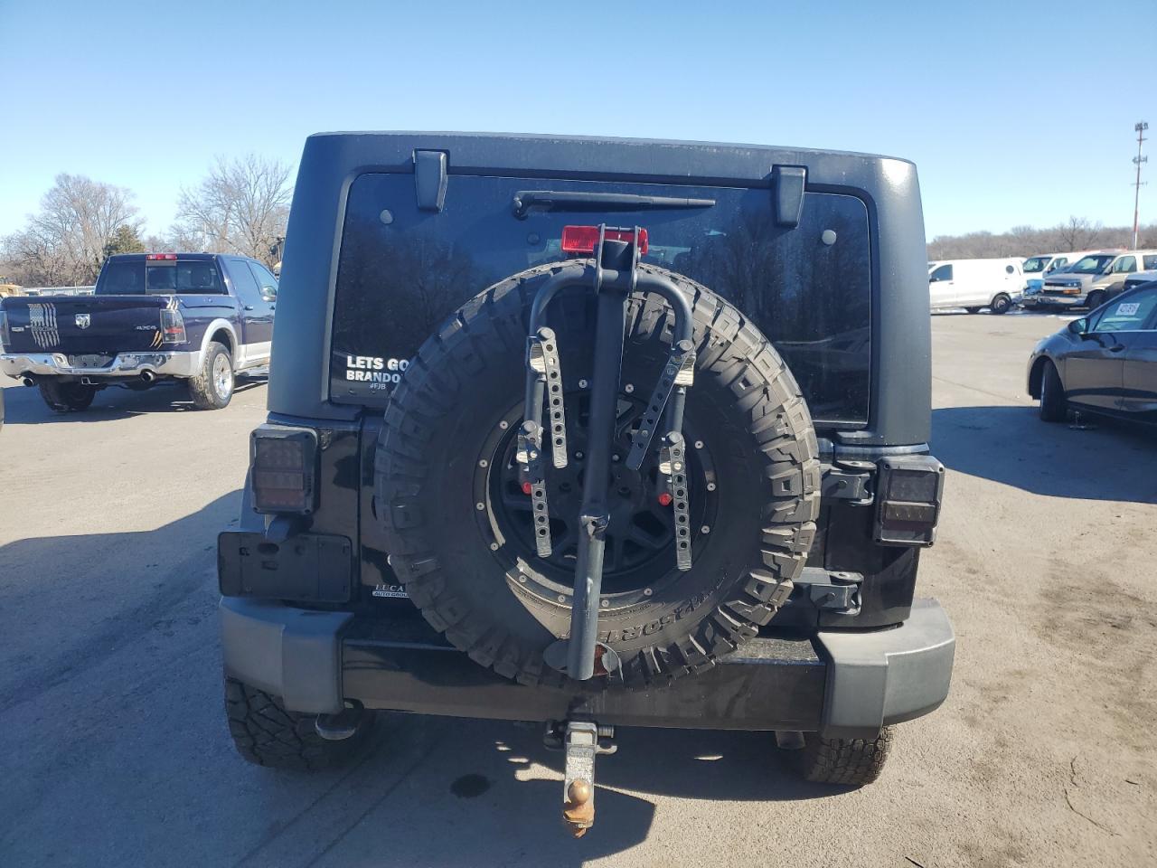 2017 JEEP WRANGLER U - Image 6