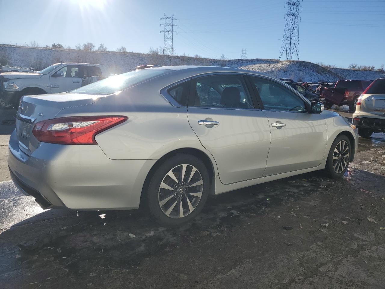 2017 NISSAN ALTIMA 2.5 - Фото 3