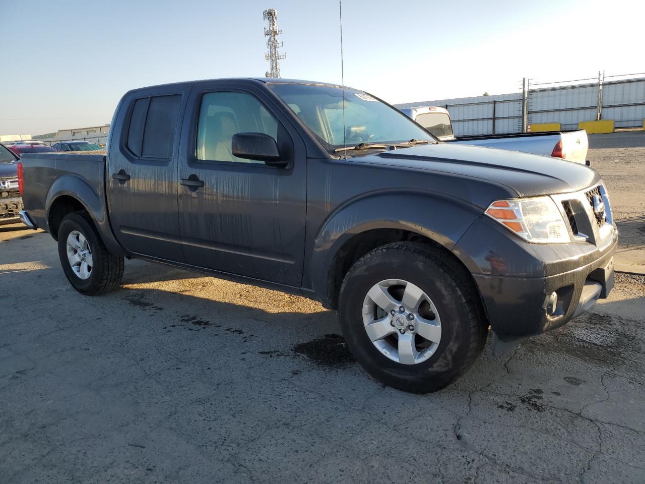 2012 NISSAN FRONTIER S - Фото 4