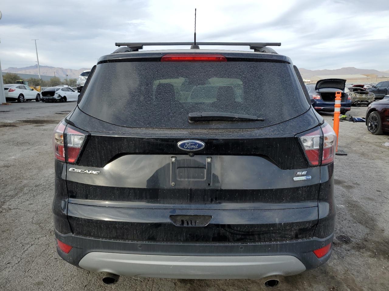 2017 FORD ESCAPE SE - Фото 6