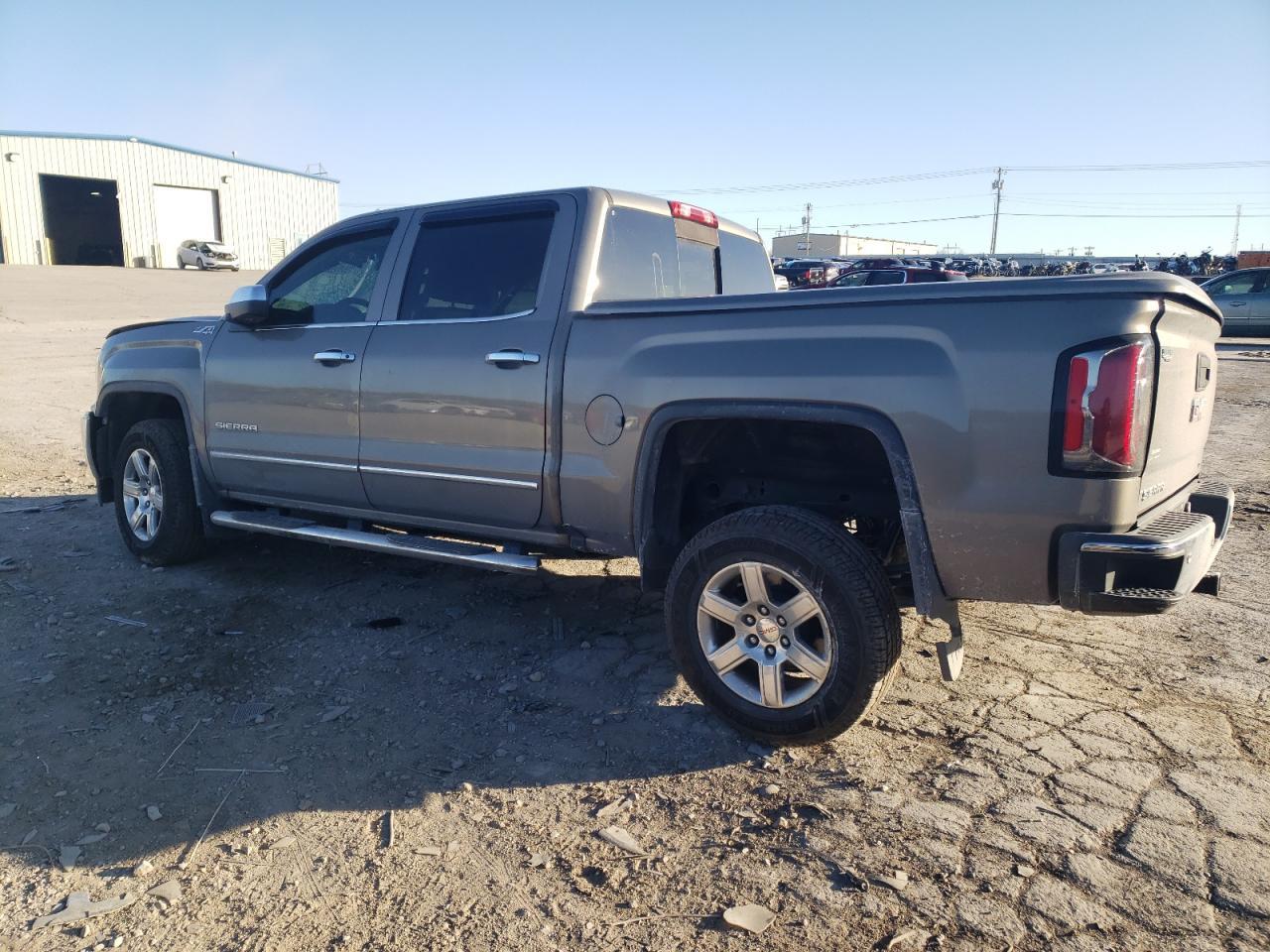 2017 GMC SIERRA K15 - Image 2