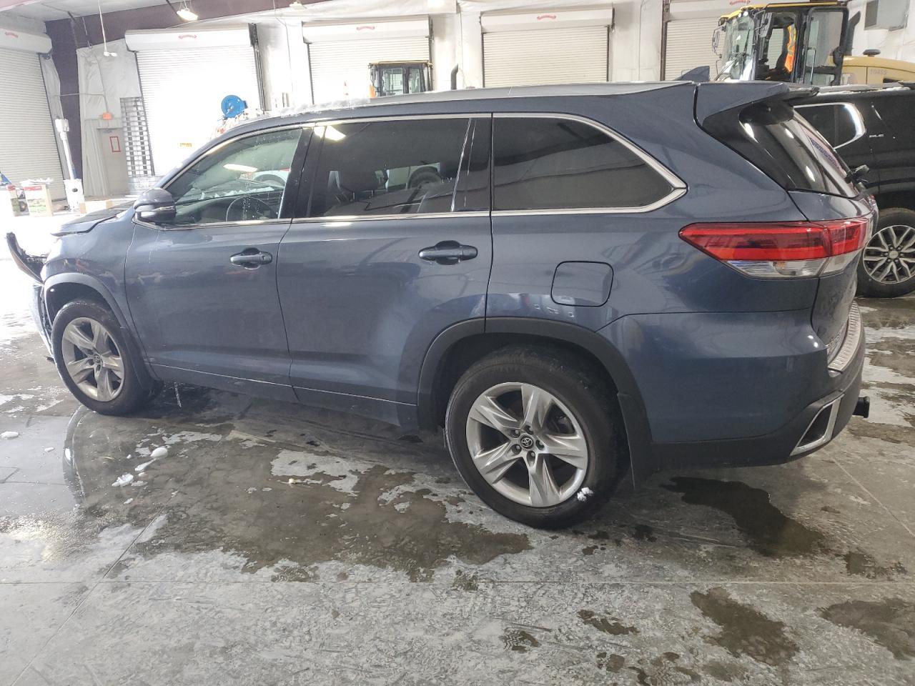 2019 TOYOTA HIGHLANDER - Фото 2