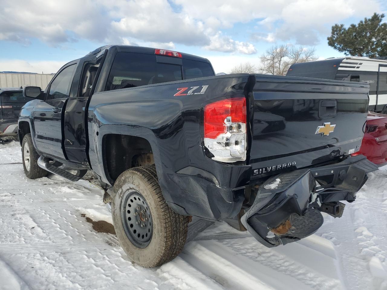 2018 CHEVROLET SILVERADO - Фото 2
