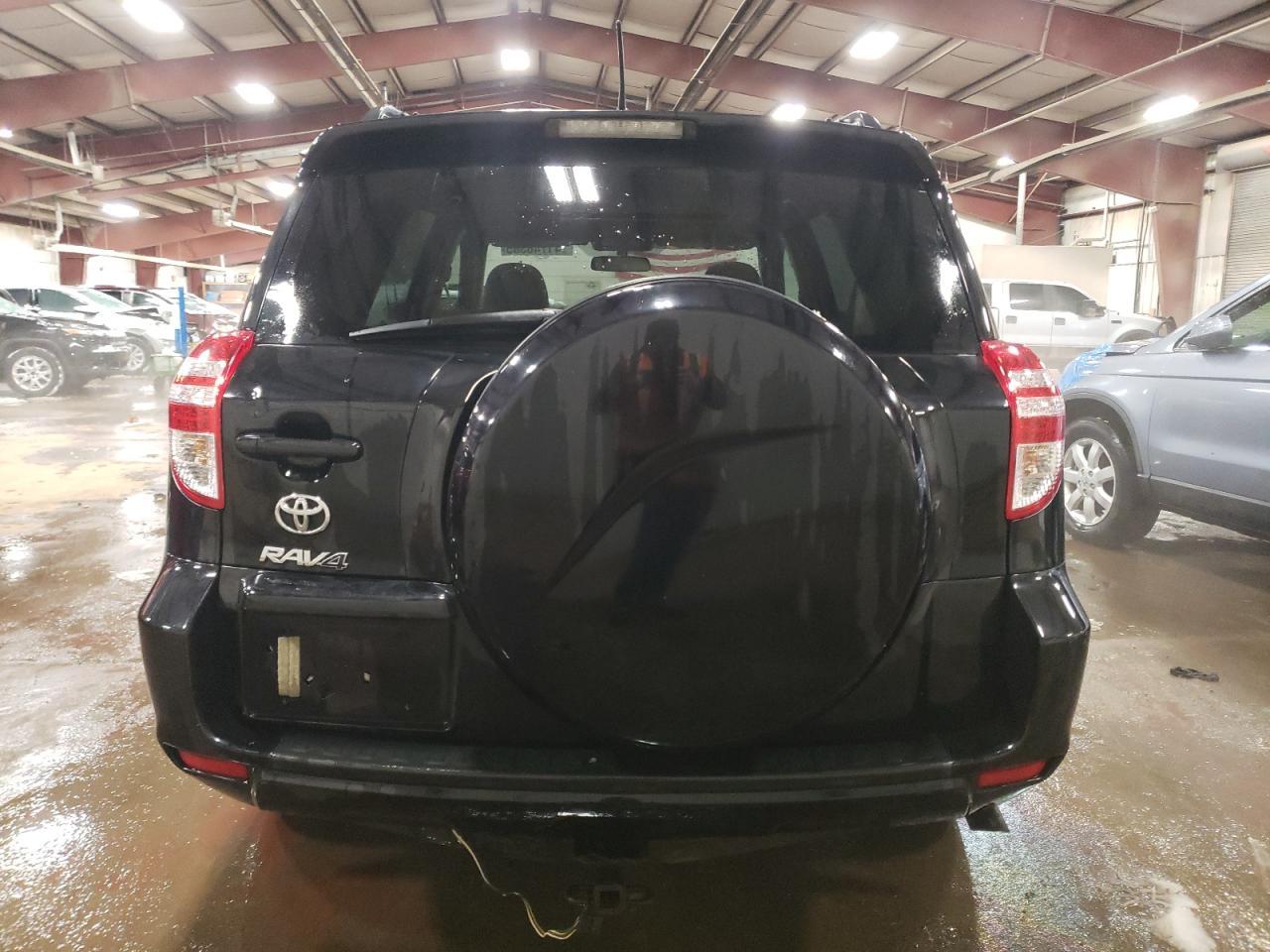 2011 TOYOTA RAV4 - Image 6