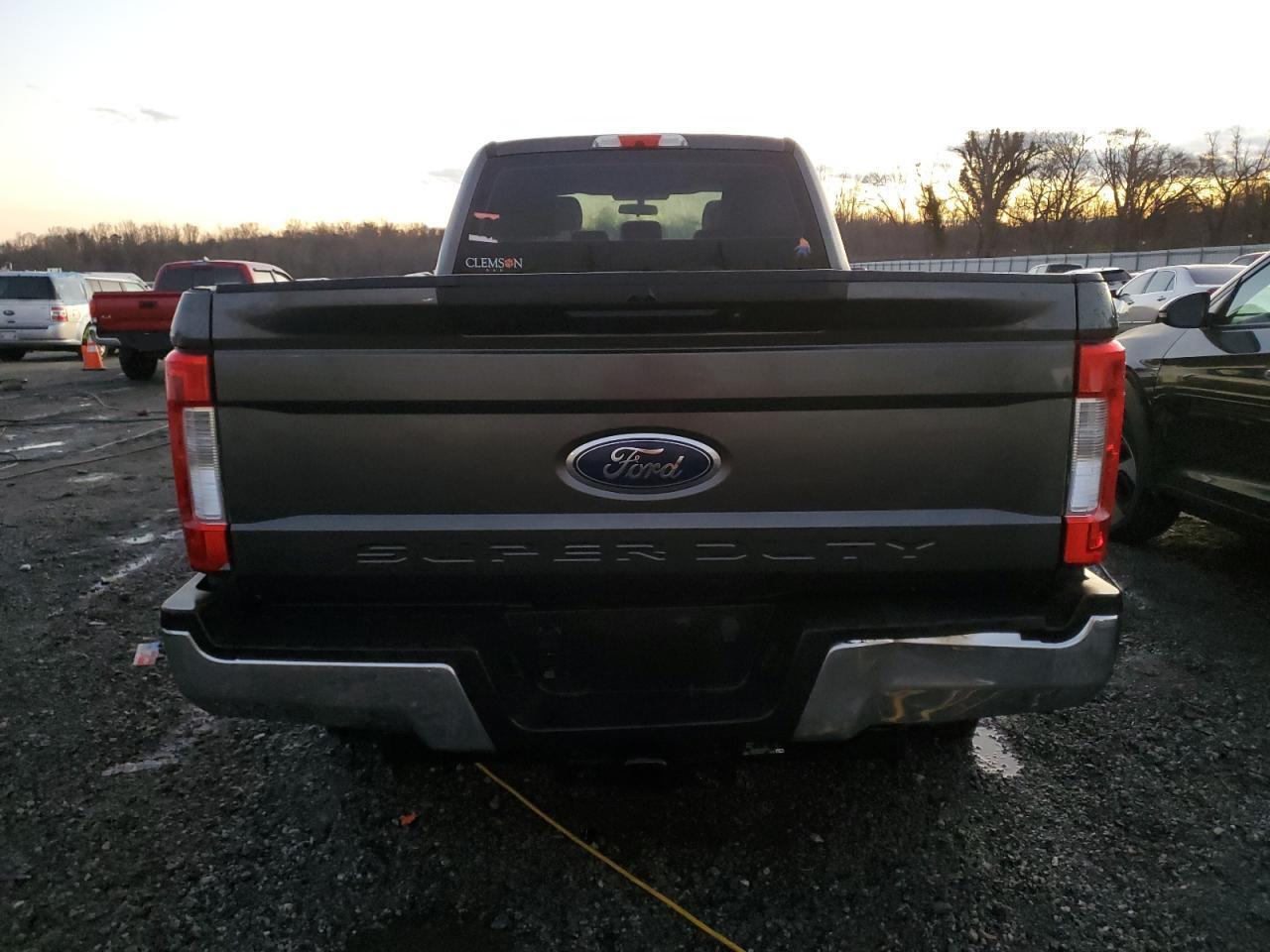 2017 FORD F250 SUPER - Image 6