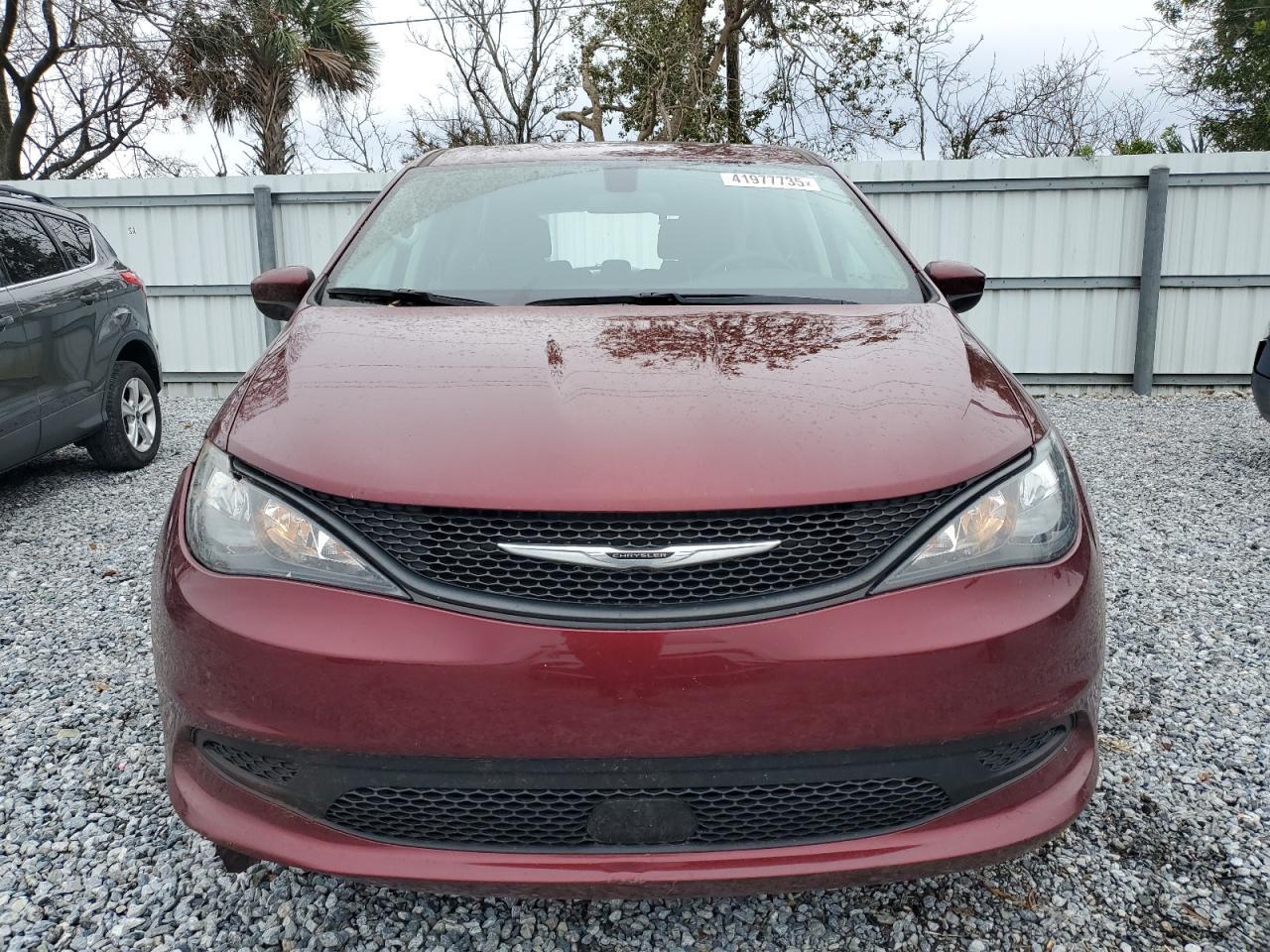 2022 CHRYSLER VOYAGER LX - Фото 5