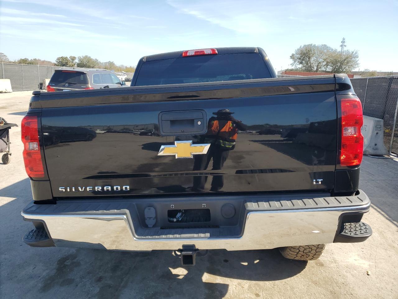 2017 CHEVROLET SILVERADO - Image 6