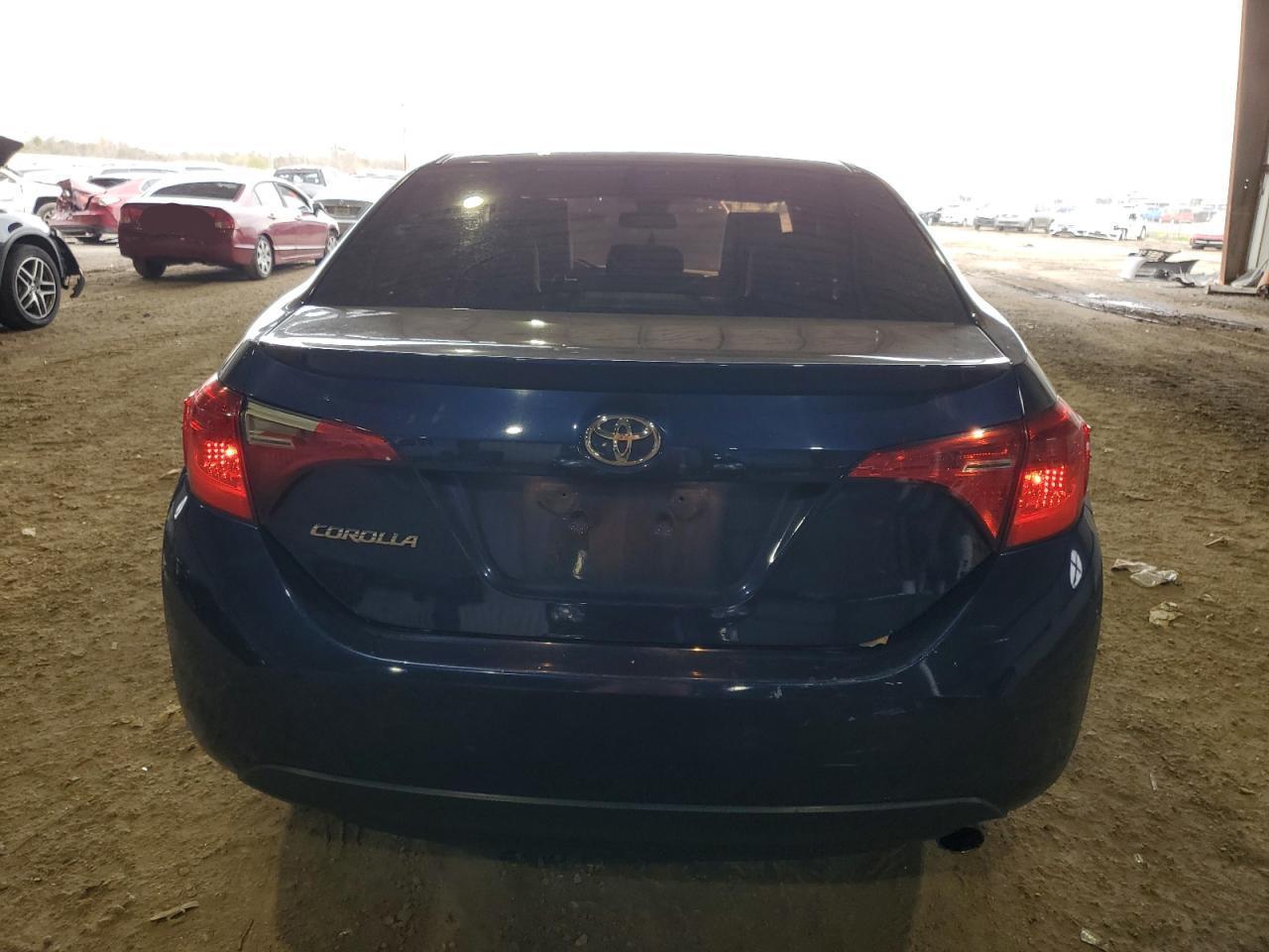 2018 TOYOTA COROLLA L - Фото 6