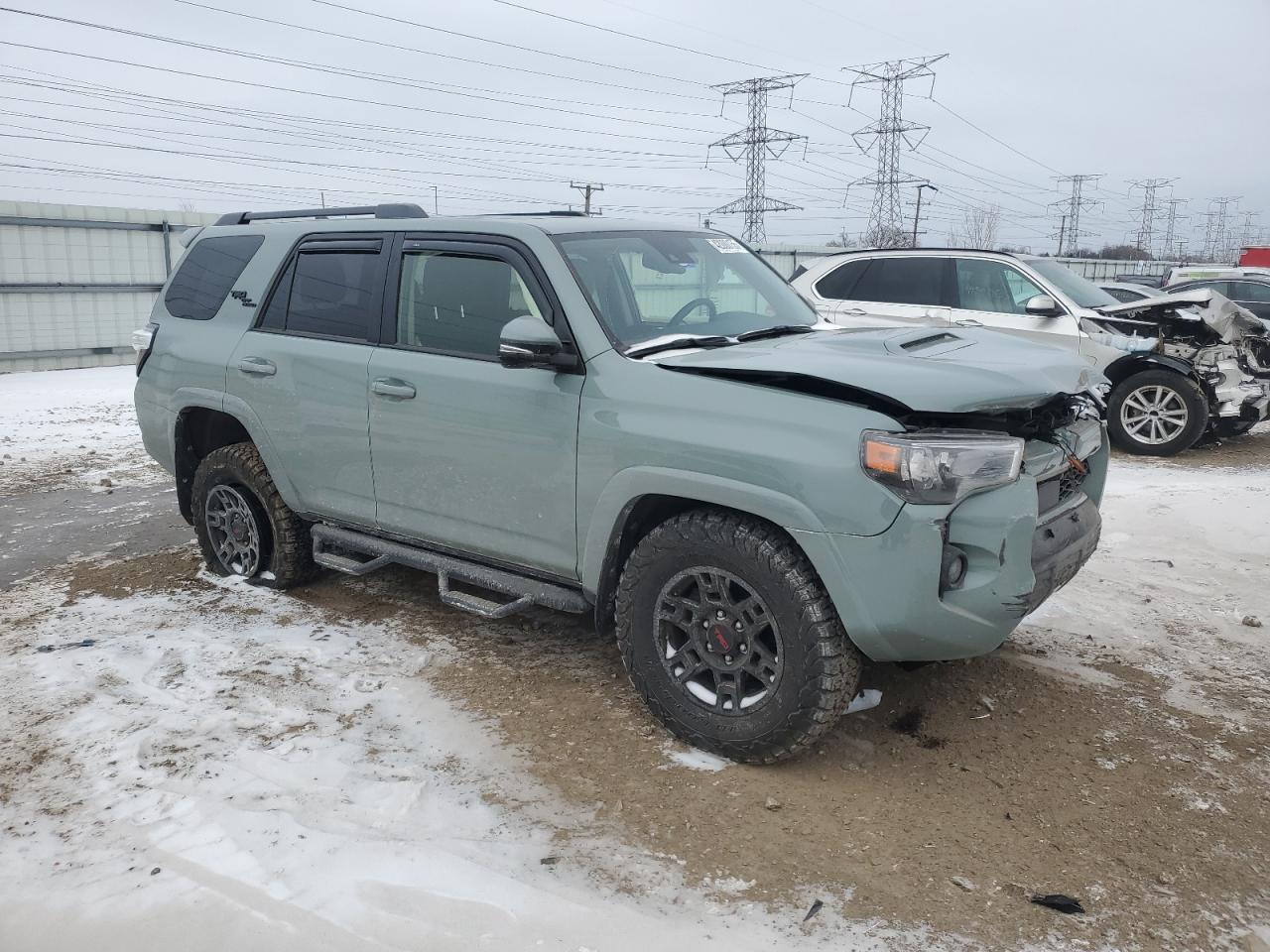2022 TOYOTA 4RUNNER SR - Фото 4