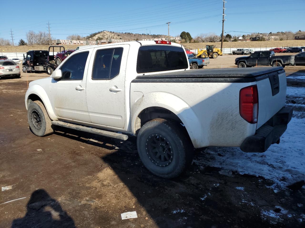 2012 NISSAN FRONTIER S - Фото 2