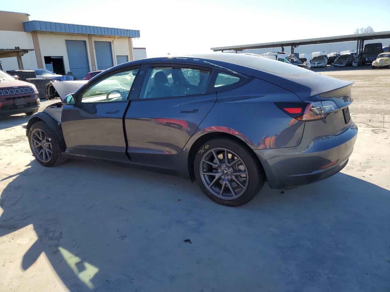 2022 TESLA MODEL 3 - Image 2