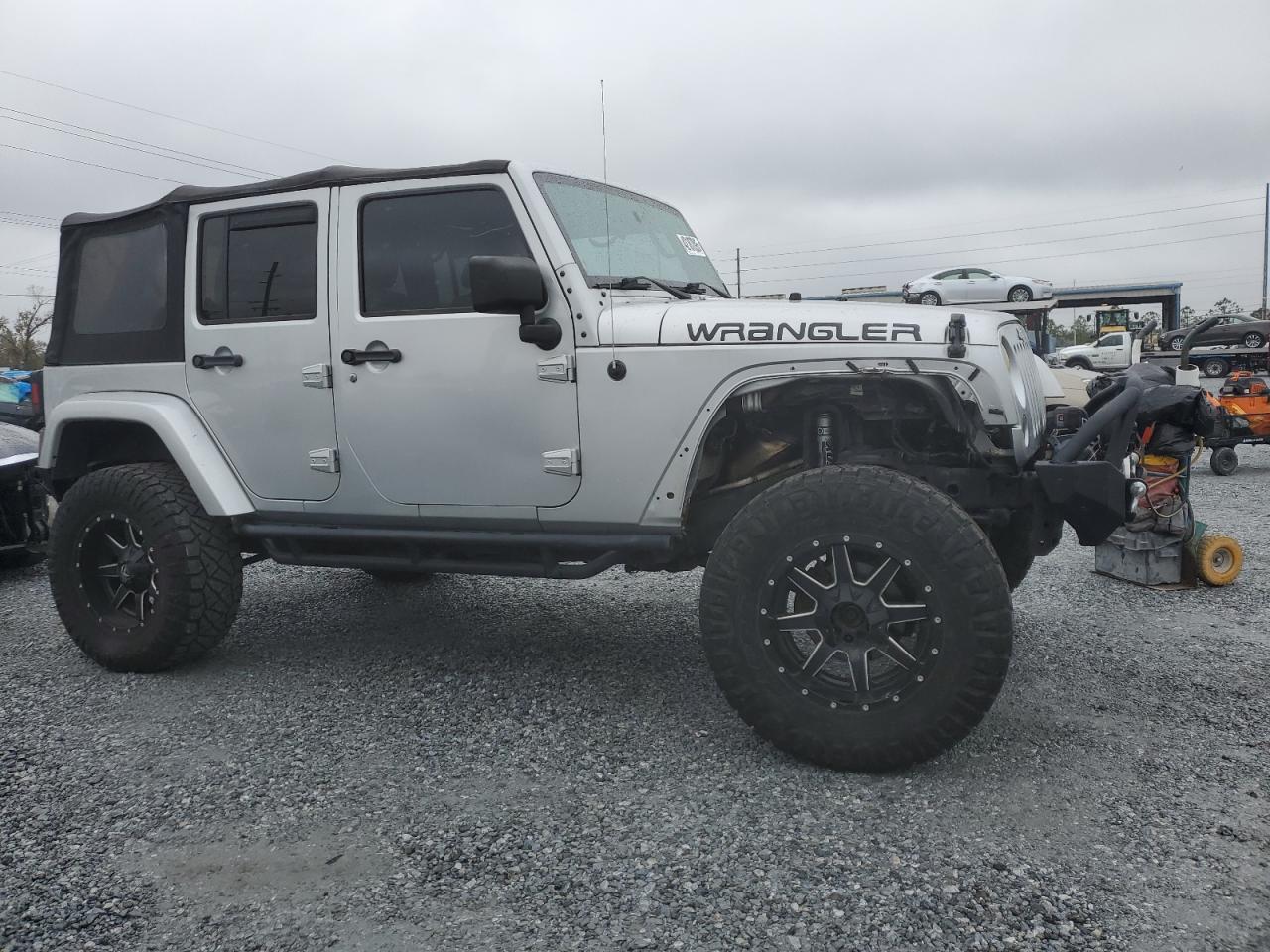 2012 JEEP WRANGLER U - Image 4