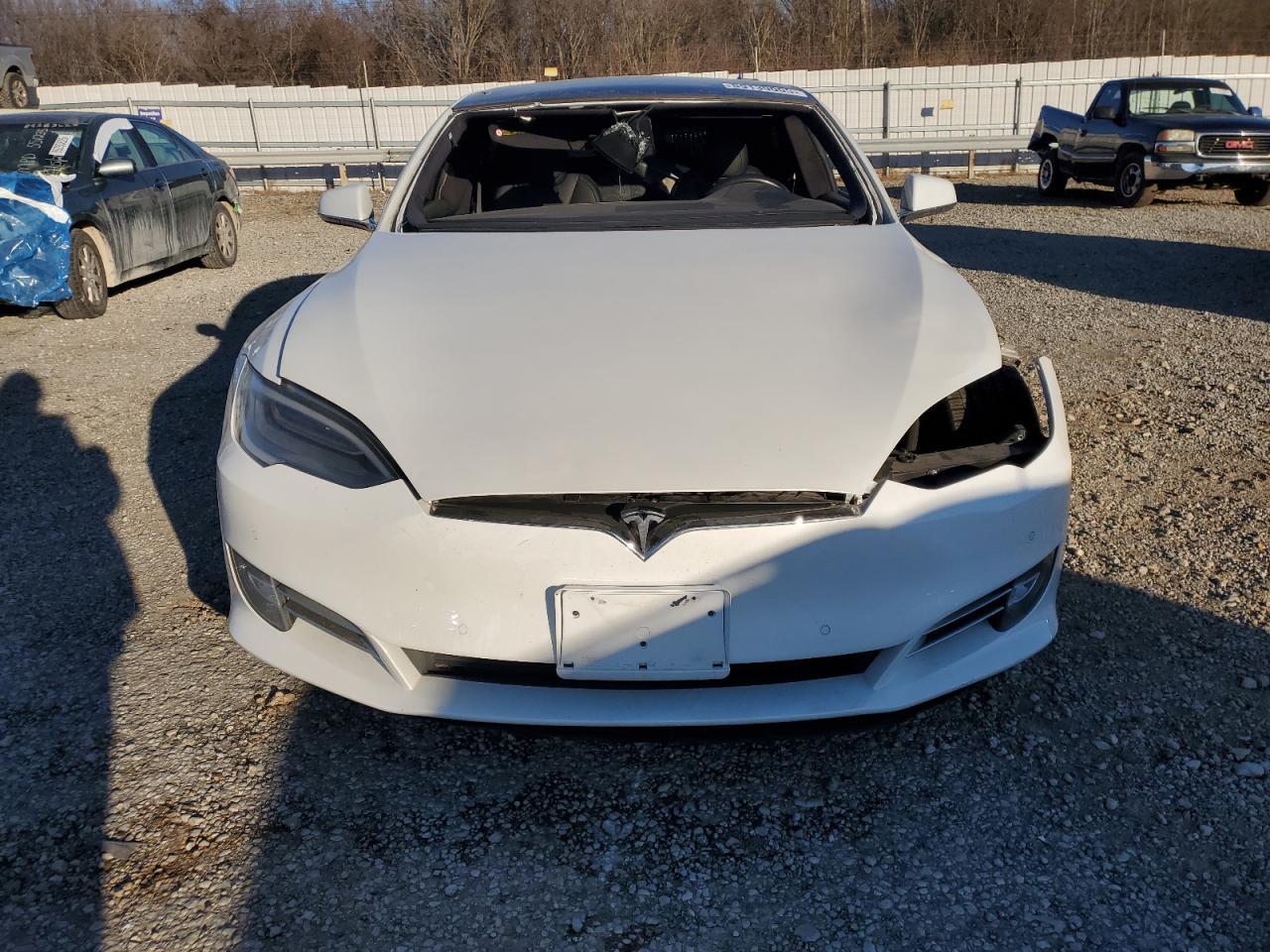 2020 TESLA MODEL S - Фото 5