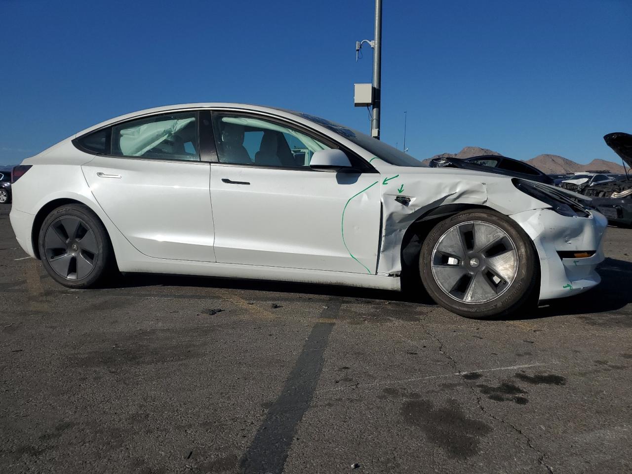2023 TESLA MODEL 3 - Фото 4