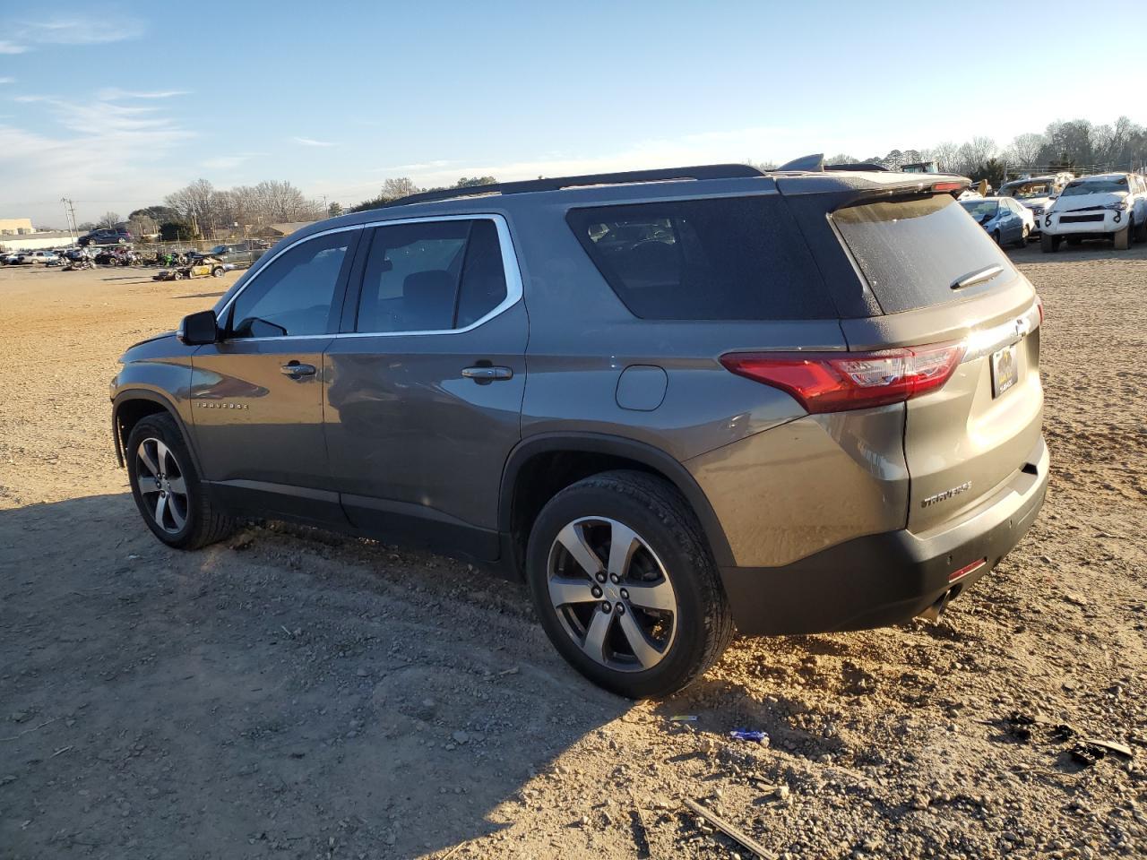 2020 CHEVROLET TRAVERSE L - Фото 2