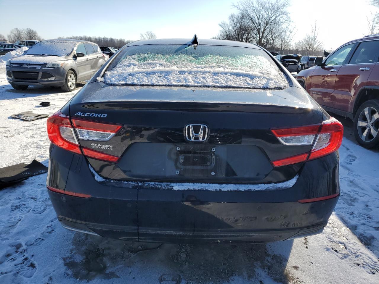 2022 HONDA ACCORD EXL - Image 6