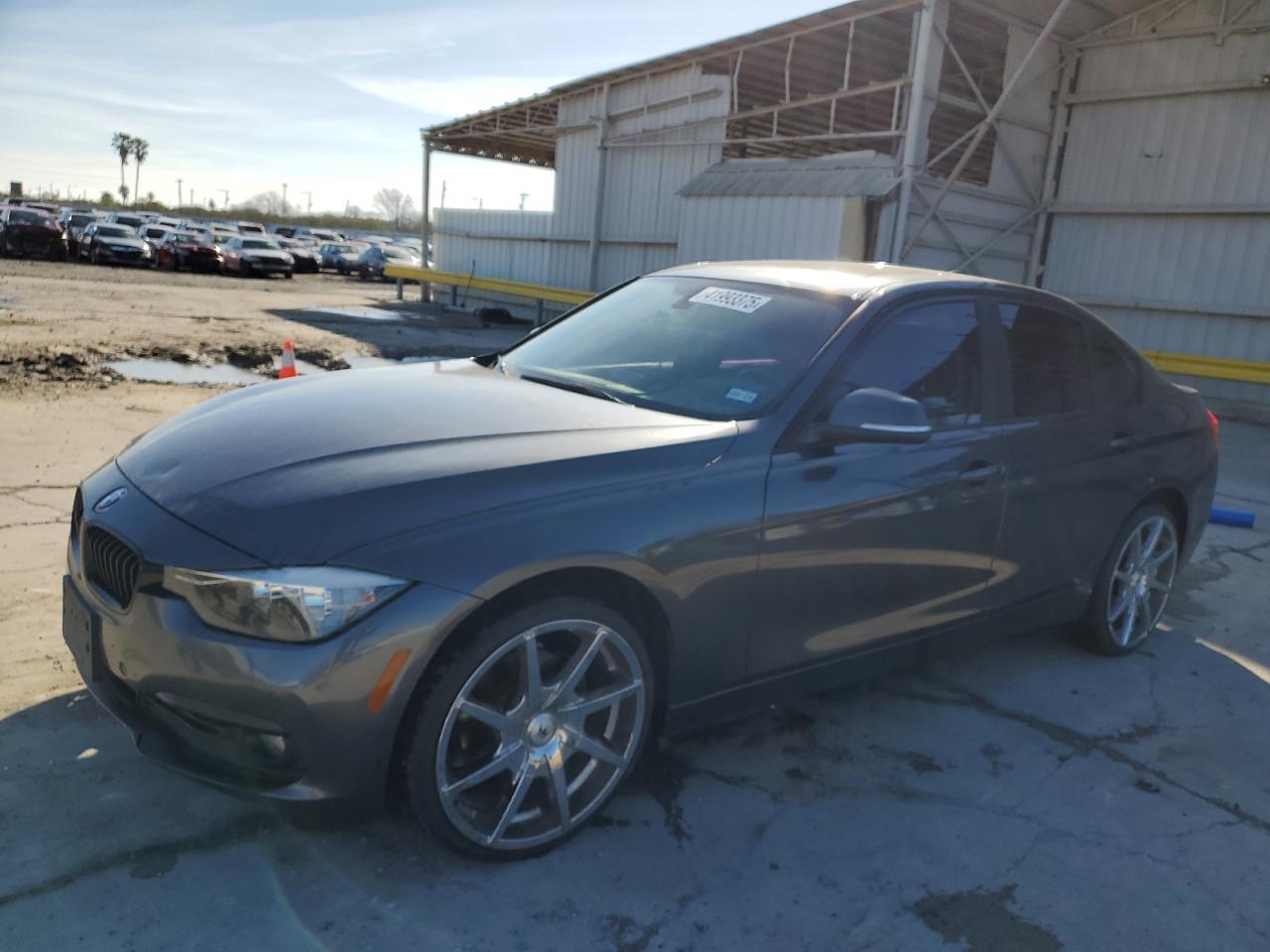 2016 BMW 320 I car image